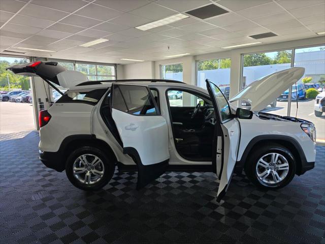 2024 GMC Terrain AWD SLE