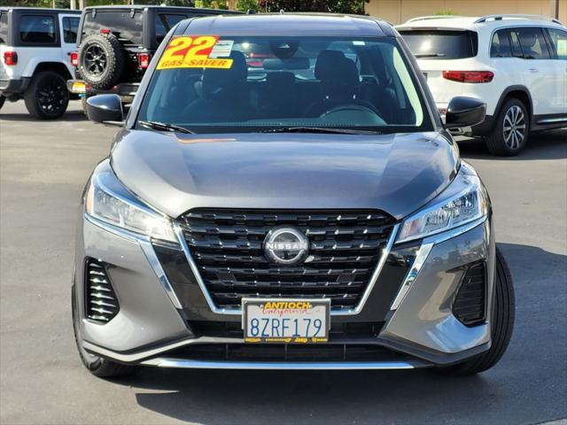 2022 Nissan Kicks S Xtronic CVT