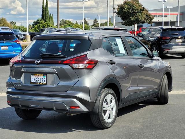2022 Nissan Kicks S Xtronic CVT