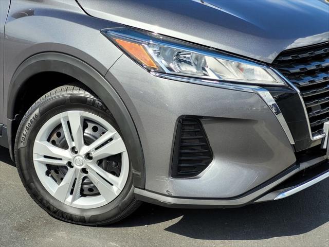 2022 Nissan Kicks S Xtronic CVT