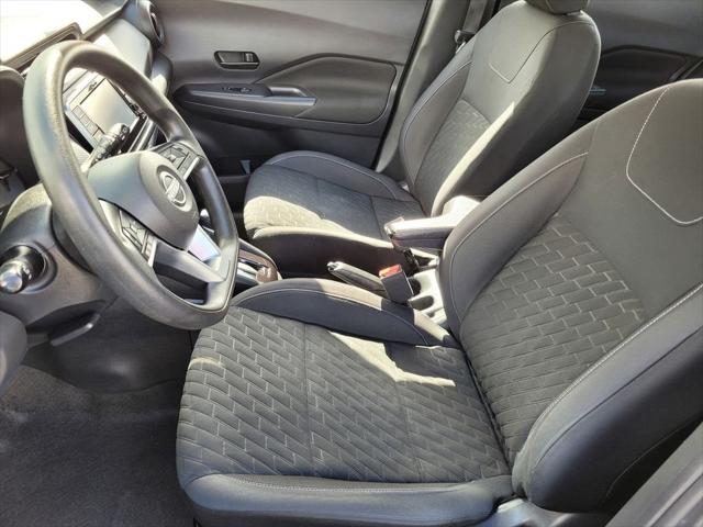 2022 Nissan Kicks S Xtronic CVT