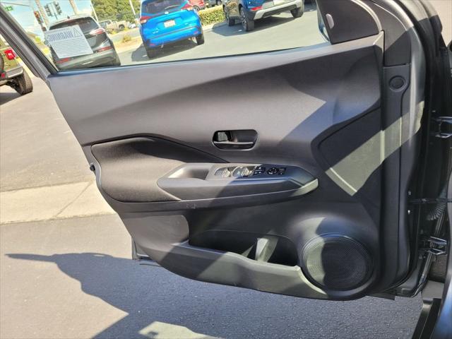 2022 Nissan Kicks S Xtronic CVT