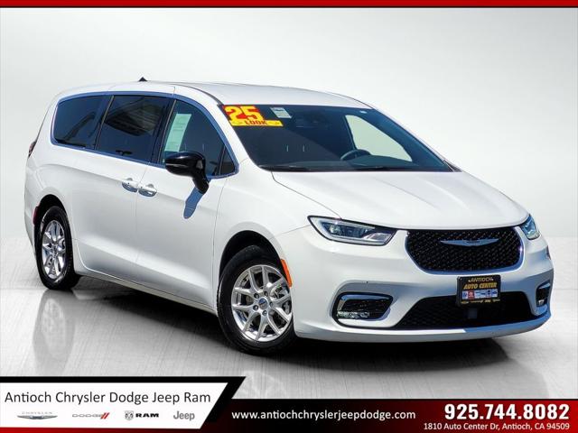 2025 Chrysler Pacifica Select for sale in Antioch, CA