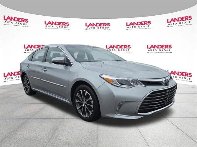 2017 Toyota Avalon XLE for sale in Southaven, MS