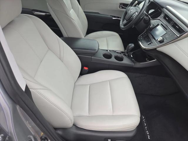 2017 Toyota Avalon XLE