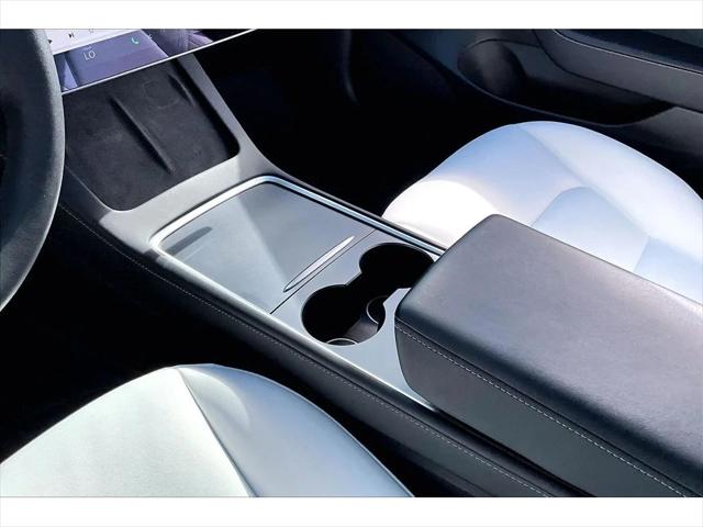 2022 Tesla Model 3 Long Range Dual Motor All-Wheel Drive