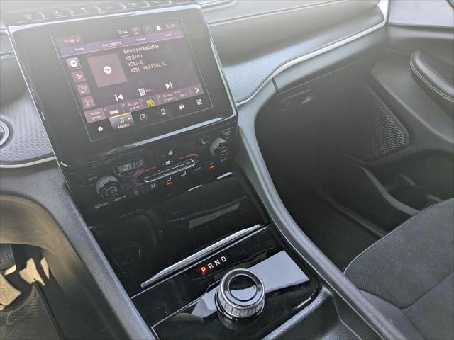 2023 Jeep Grand Cherokee L Altitude 4x2