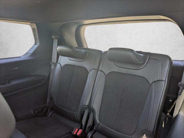 2023 Jeep Grand Cherokee L Altitude 4x2