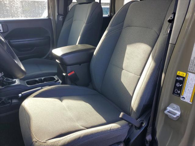 2025 Jeep Wrangler 4-Door Willys 4x4