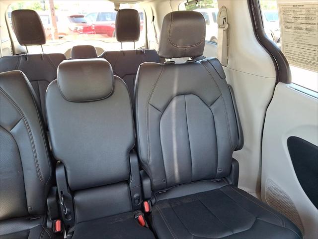 2020 Chrysler Pacifica Touring L