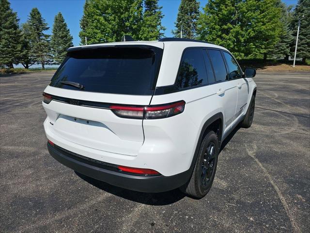 2025 Jeep Grand Cherokee Altitude 4x4
