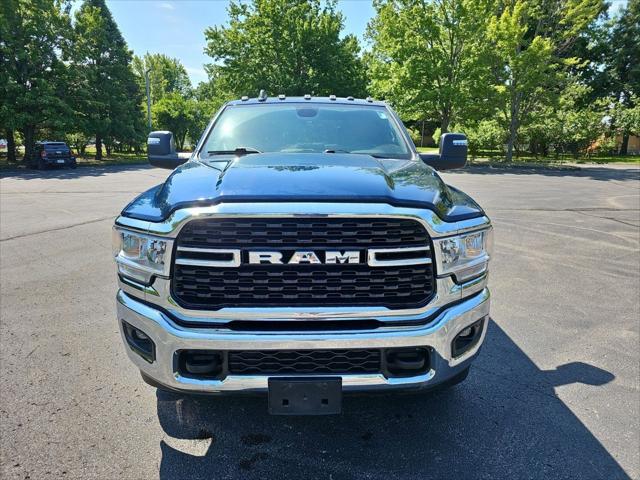 2024 Ram 3500 Big Horn Crew Cab 4x4 8' Box