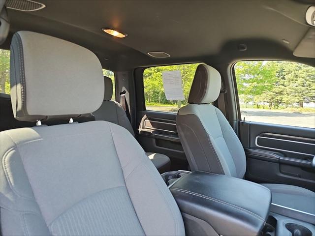 2024 Ram 3500 Big Horn Crew Cab 4x4 8' Box