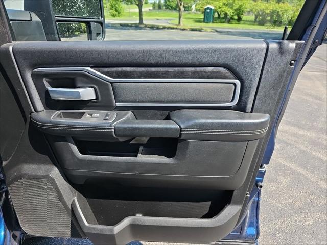 2024 Ram 3500 Big Horn Crew Cab 4x4 8' Box