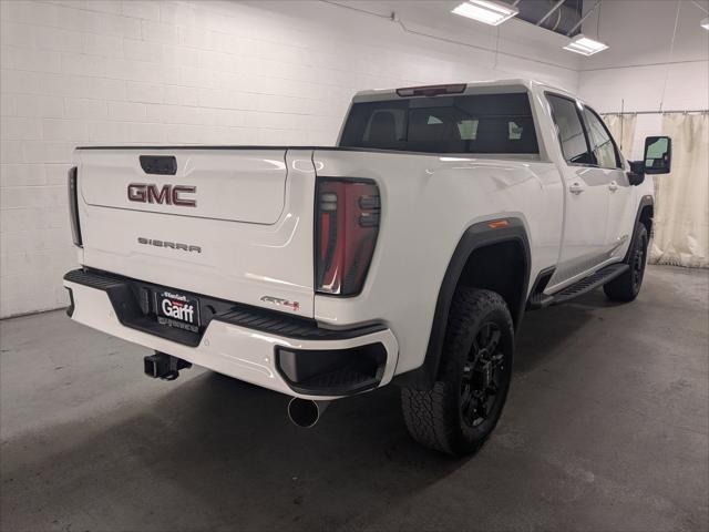 2025 GMC Sierra 3500HD 4WD Crew Cab Standard Bed AT4