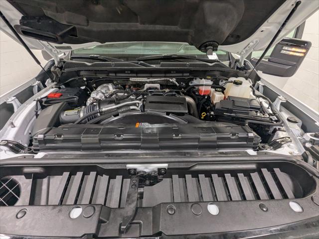 2025 GMC Sierra 3500HD 4WD Crew Cab Standard Bed AT4