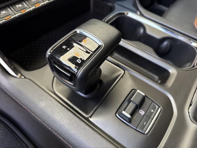 2023 GMC Sierra 1500 4WD Crew Cab Short Box AT4