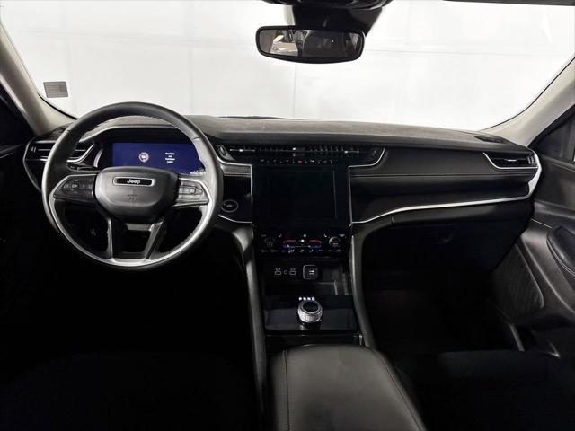 2023 Jeep Grand Cherokee Laredo 4x4