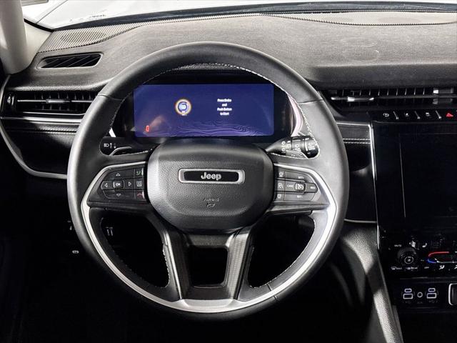 2023 Jeep Grand Cherokee Laredo 4x4