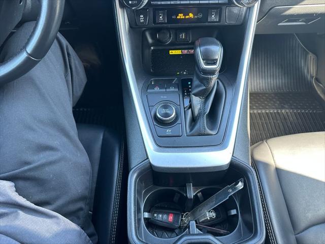 2023 Toyota RAV4 Hybrid XLE Premium
