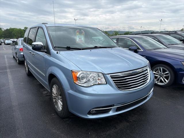 2012 Chrysler Town and Country Limited