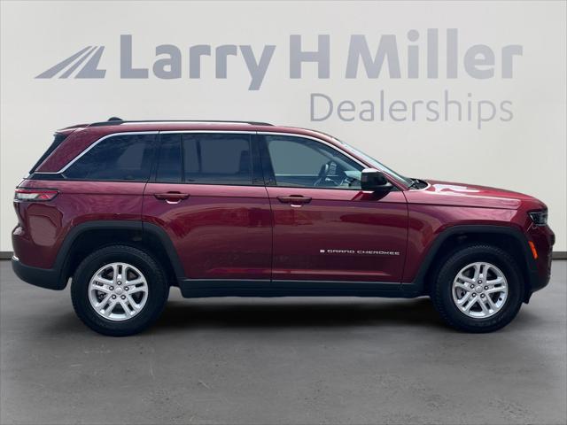 2023 Jeep Grand Cherokee Laredo 4x4