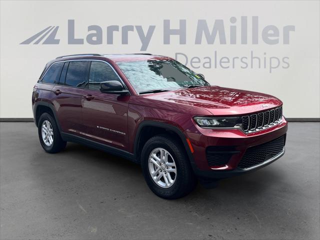 2023 Jeep Grand Cherokee Laredo 4x4