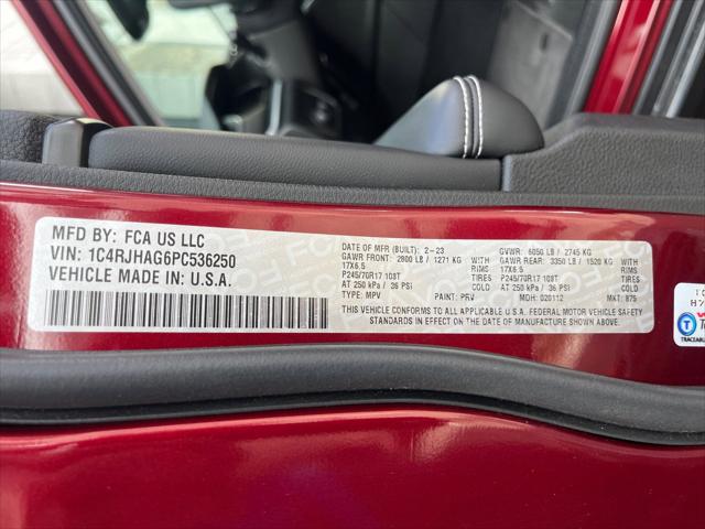 2023 Jeep Grand Cherokee Laredo 4x4