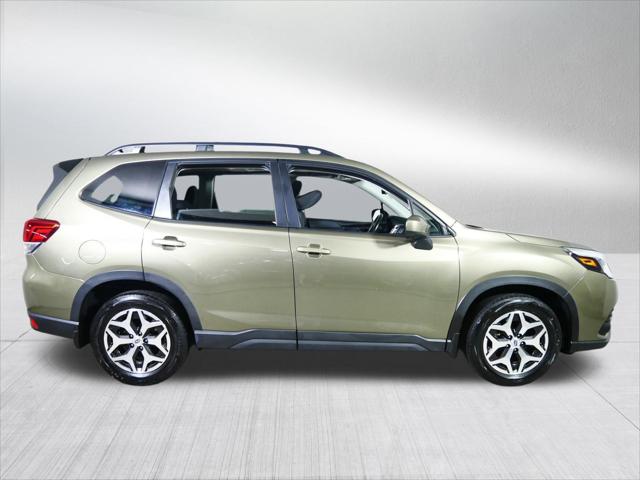 2024 Subaru Forester Premium
