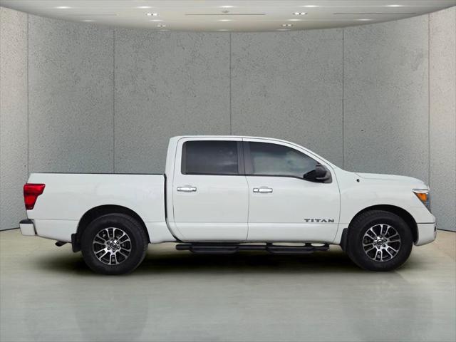 2021 Nissan Titan Crew Cab SV 4x2