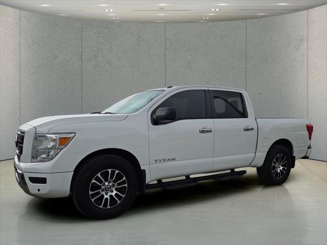 2021 Nissan Titan Crew Cab SV 4x2
