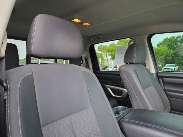 2021 Nissan Titan Crew Cab SV 4x2