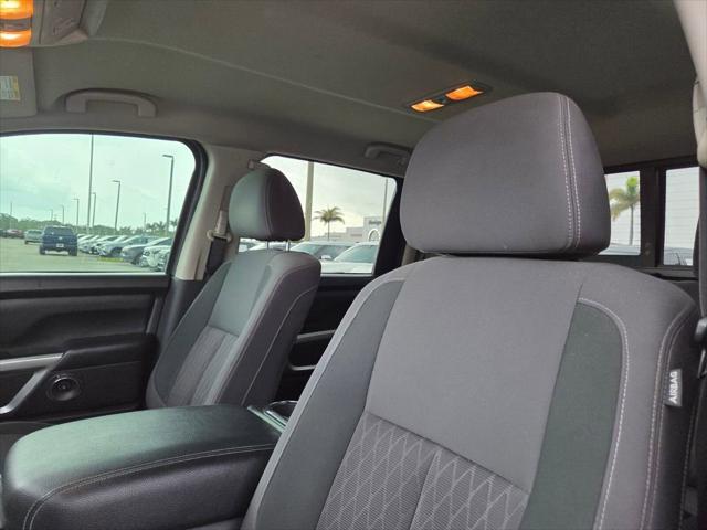 2021 Nissan Titan Crew Cab SV 4x2