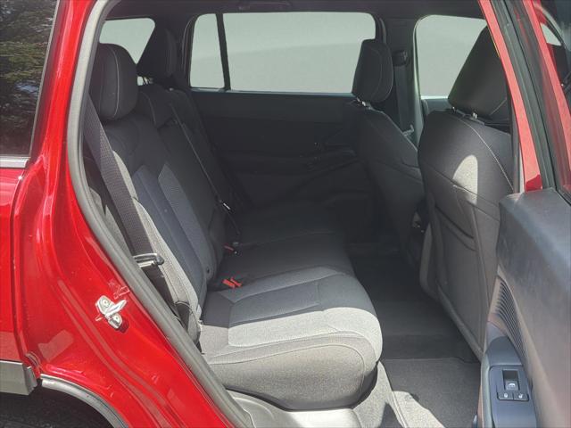 2026 Jeep Cherokee Laredo 4x4