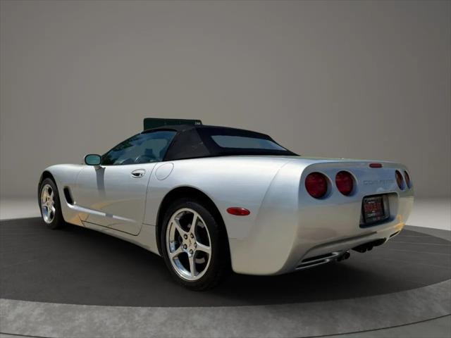 2003 Chevrolet Corvette Convertible 2D