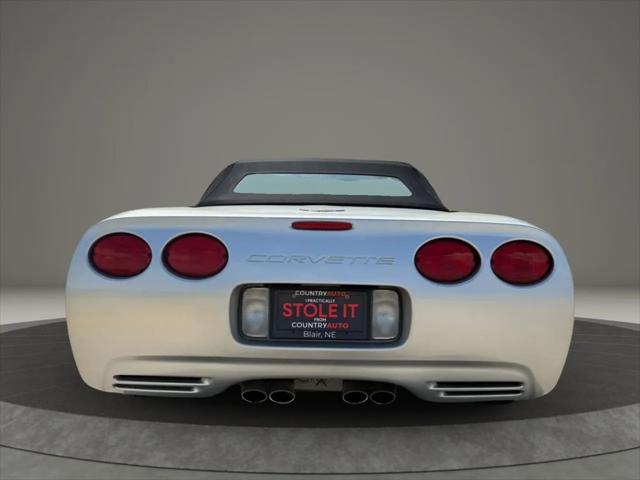 2003 Chevrolet Corvette Convertible 2D