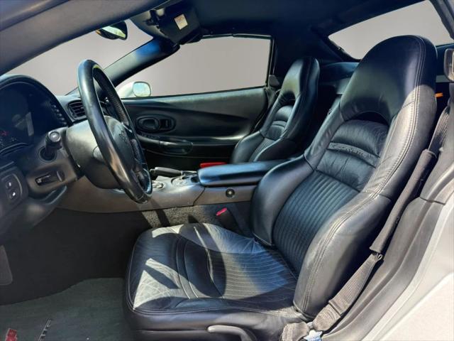 2003 Chevrolet Corvette Convertible 2D