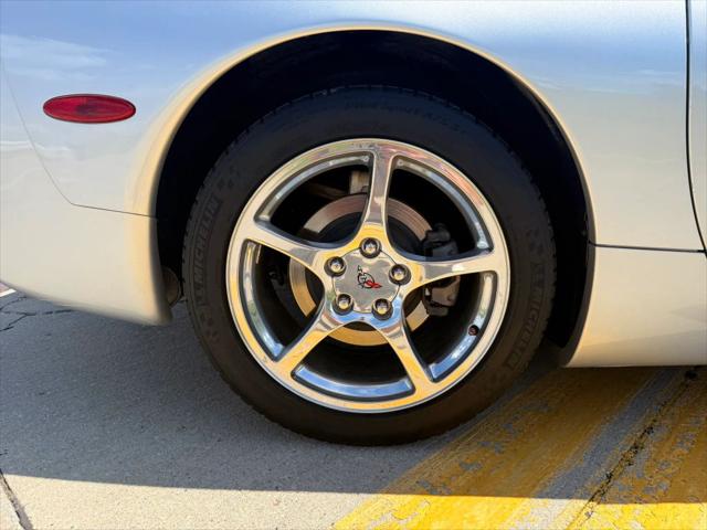 2003 Chevrolet Corvette Convertible 2D