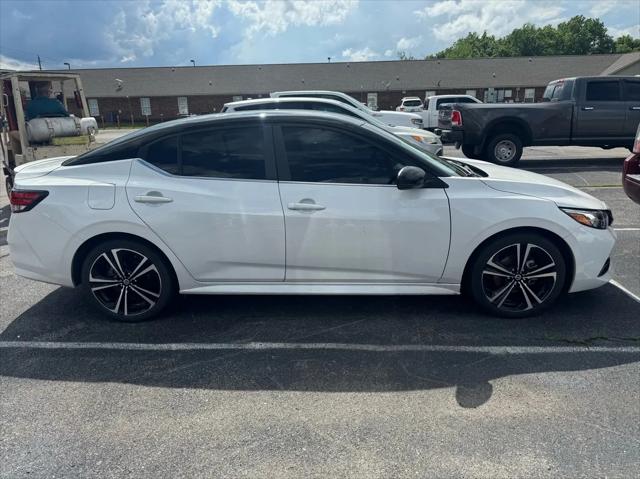 2022 Nissan Sentra SR Xtronic CVT