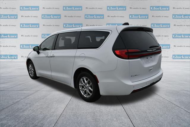 2023 Chrysler Pacifica Touring