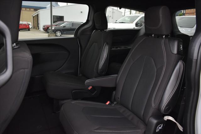 2023 Chrysler Pacifica Touring