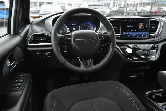 2023 Chrysler Pacifica Touring