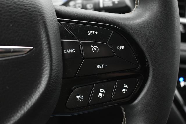 2023 Chrysler Pacifica Touring