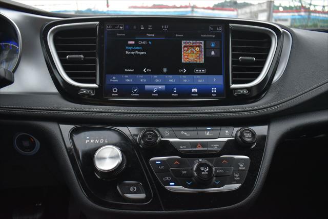 2023 Chrysler Pacifica Touring