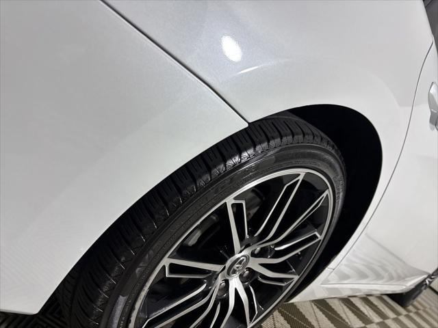 2019 Toyota Avalon Touring