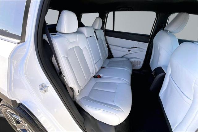 2026 Jeep Cherokee Laredo 4x4