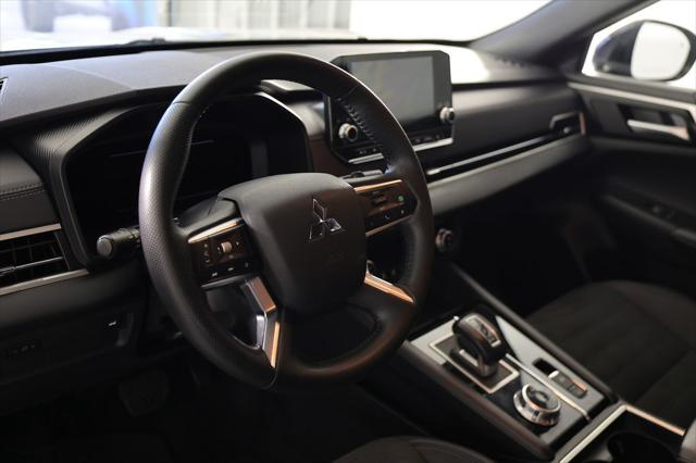 2024 Mitsubishi Outlander SE Black Edition S-AWC
