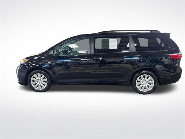 2017 Toyota Sienna XLE Premium 7 Passenger