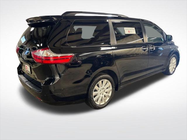 2017 Toyota Sienna XLE Premium 7 Passenger