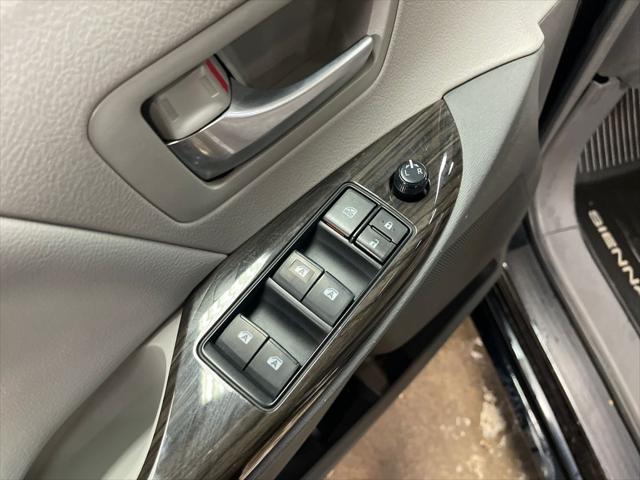 2017 Toyota Sienna XLE Premium 7 Passenger